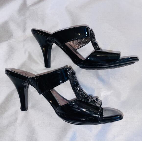 Sofft Patent Leather Heels w/ Jeweled Accents - Women's Size 7 1/2 M - Open Toe - Picture 5 of 11